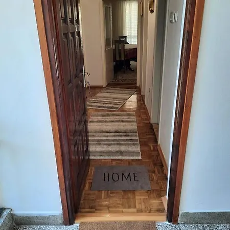 Apartment Nina *