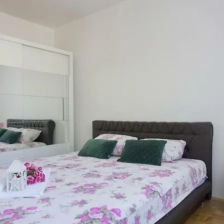 Apartment Nina